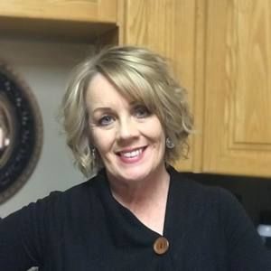 Meet your Posher, Deedee